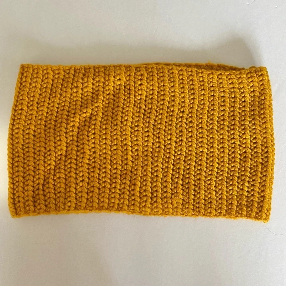 Mustard color hand knit neck gaiter/snood